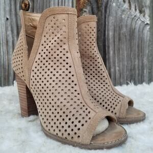 Tan Notch Side Bootie Lucky Brand Larise Size 5.5 Suede Leather Open Toe Heeled
